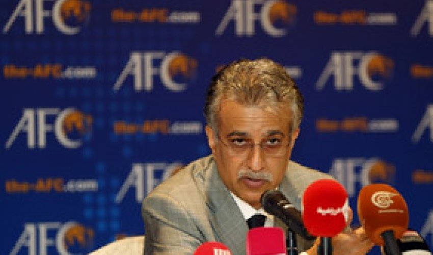 Şeyx FİFA-da prezidentliyə rəsmən namizəd oldu