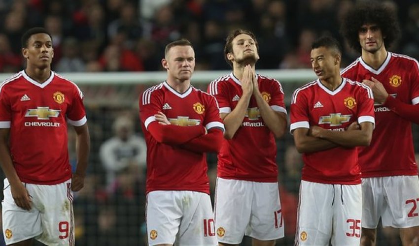 Man Utd: Paul Scholes would 'not enjoy' playing in Van Gaal's team Man Utd: Paul Scholes would 'not enjoy' playing in Van Gaal's team