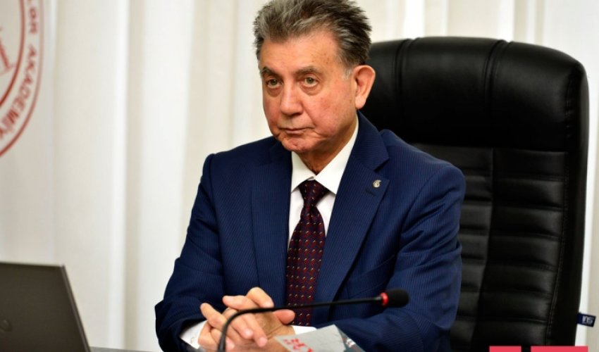 AMEA prezidenti: “İngilis dilini bilməyən adamlar elmdə addım ata bilməz”