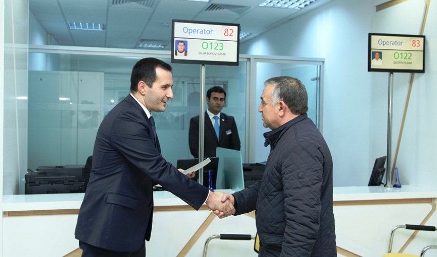 Nazirlik tərəfindən “ASAN xidmət” mərkəzində növbəti lisenziyalar verildi - Fotolar Nazirlik tərəfindən “ASAN xidmət” mərkəzində növbəti lisenziyalar verildi - Fotolar