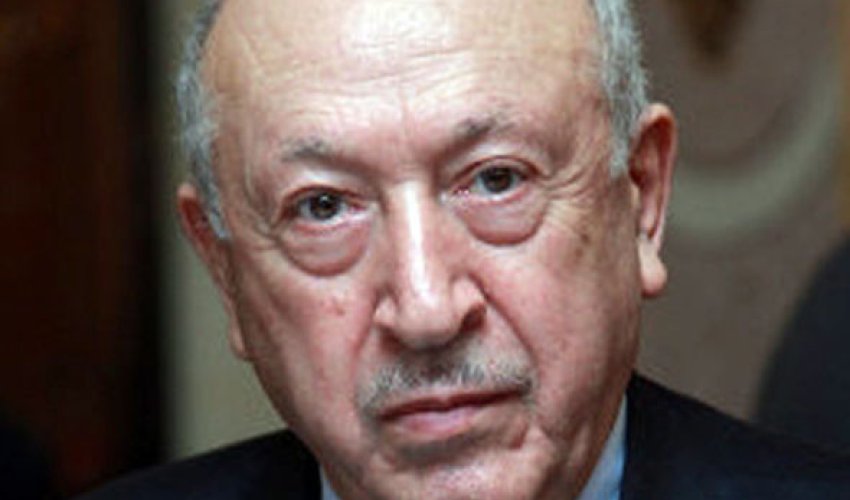 Azərbaycanlı rəssamın əsəri yarım milyon dollara hərraca çıxarılacaq – FOTO