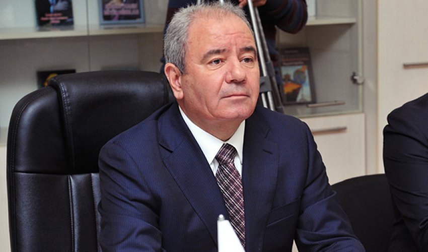 Əli Abbasov bu səbəbdən işdən çıxarıldı
