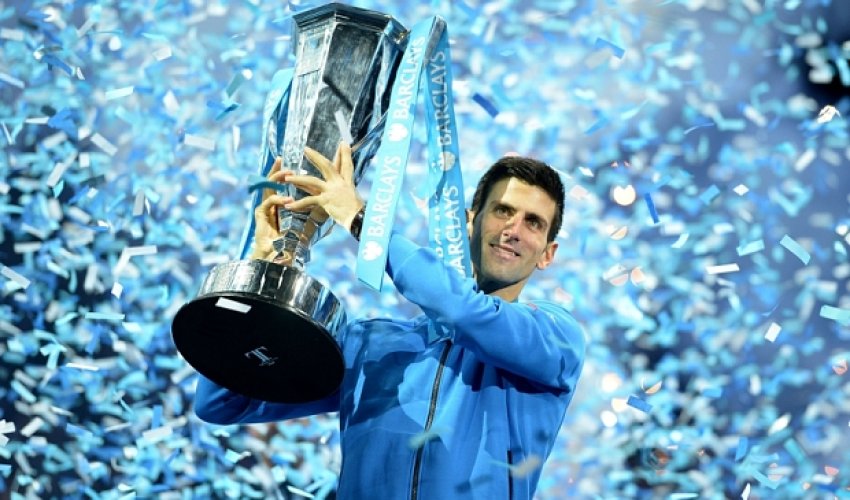 Novak Djokovic beats Roger Federer to win ATP World Tour title