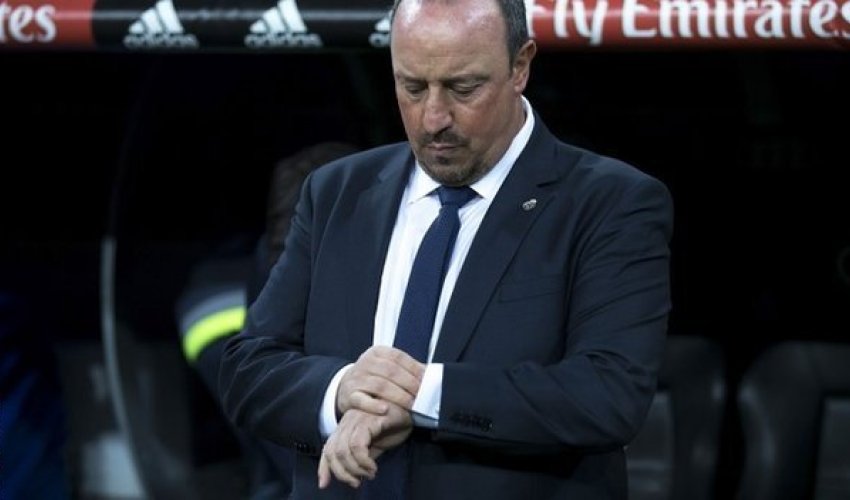 Rafael Benitez: Real Madrid president gives boss full support