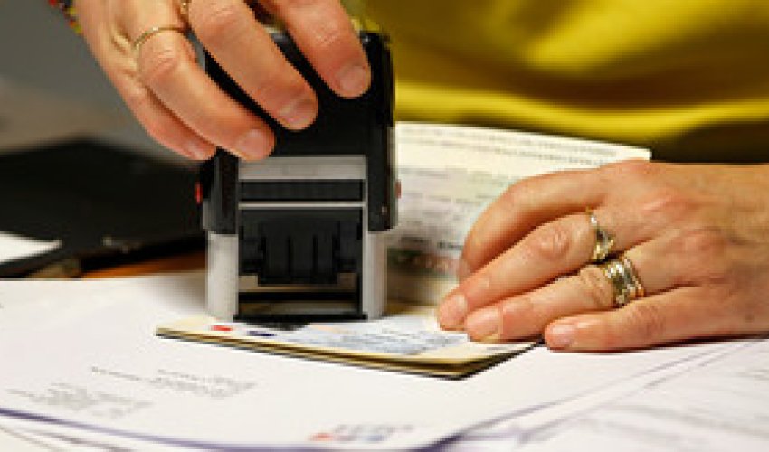 Putin Türkiyə vətəndaşlarının Rusiyada işə götürülməsinə qadağa qoydu