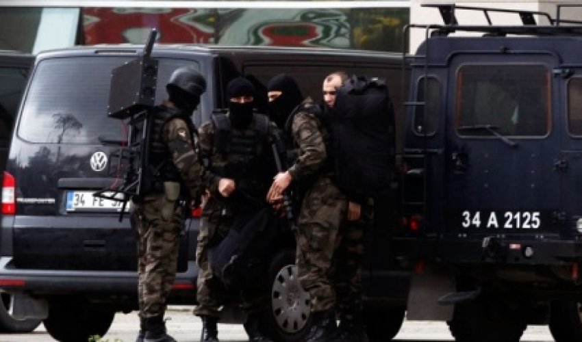 Türkiyədə 2 general və 1 polkovnik həbs olundu Türkiyədə 2 general və 1 polkovnik həbs olundu