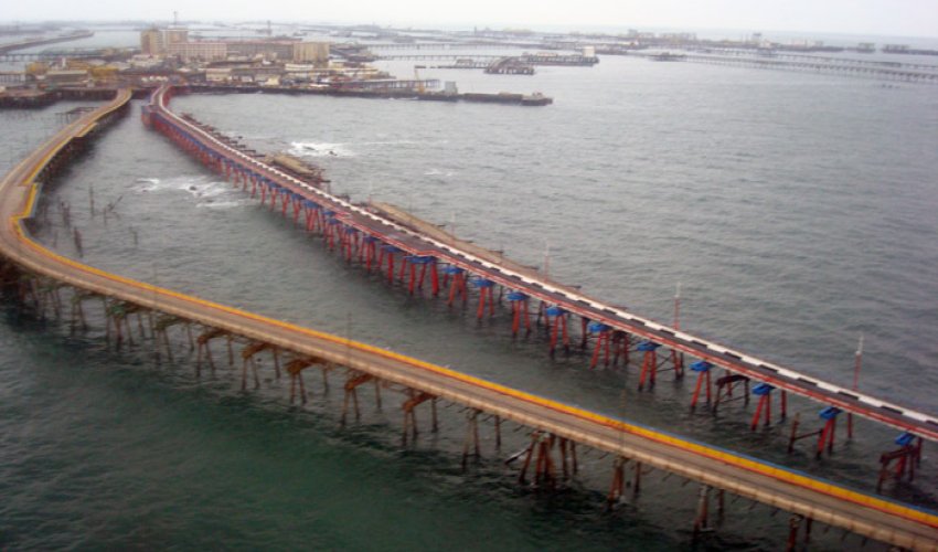 Three SOCAR workers missing after storm hits Oil Rocks in Caspian Three SOCAR workers missing after storm hits Oil Rocks in Caspian