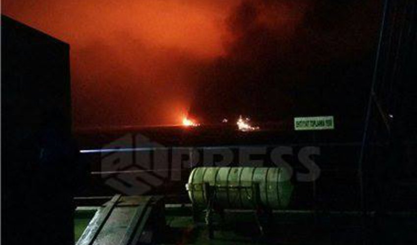 Xəzərdəki şiddətli yanğınla bağlı son xəbər - FOTO