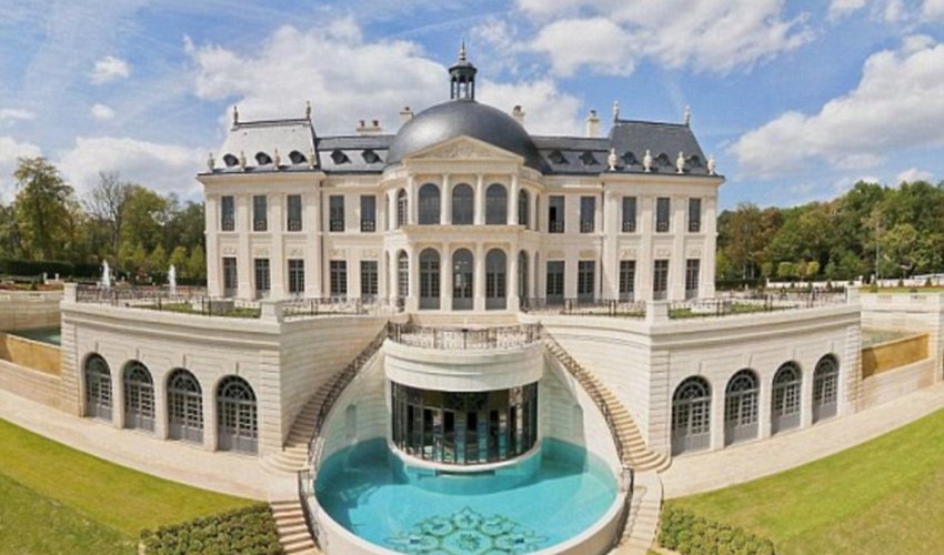 Paris chateau becomes the most expensive property in the world