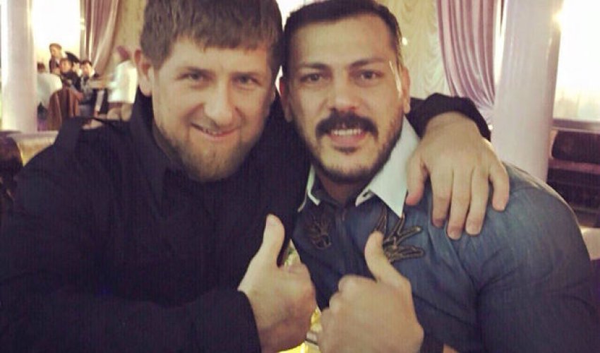 Azərbaycanlı döyüşçü Kadırovun süfrəsində – FOTO