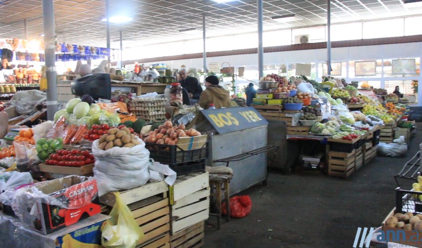 OBYEKTİVDƏ: Devalvasiya banan və apelsini OBYEKTİVDƏ: Devalvasiya banan və apelsini