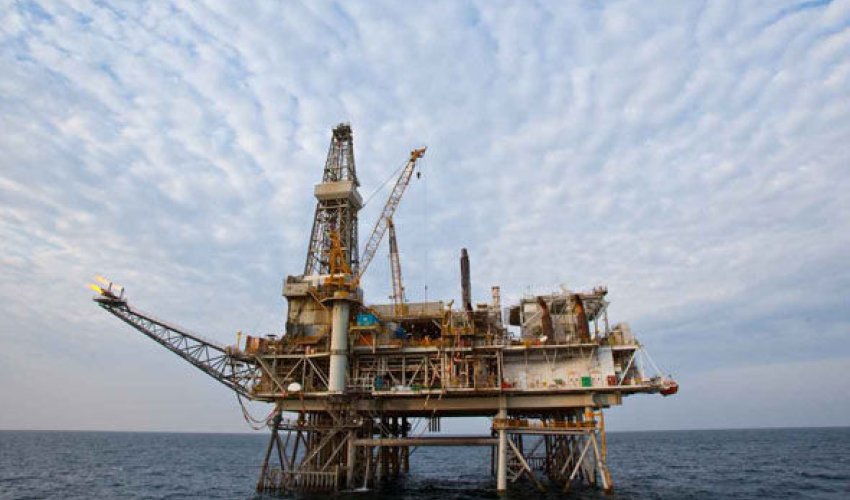 ​Rusiya şirkətləri Xəzərdəki neft-qaz yatağında işlərini dayandırdı