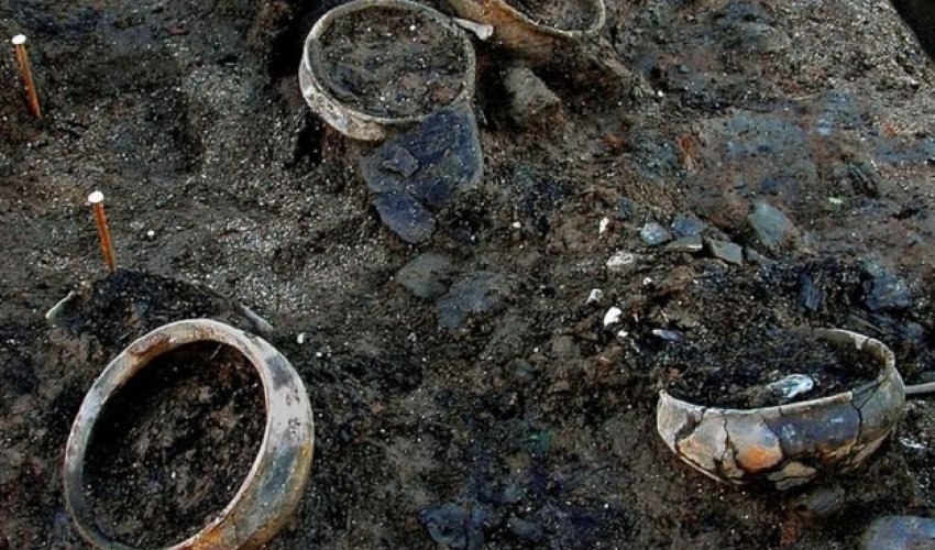 Bronze Age houses uncovered in Cambridgeshire 'best ever'