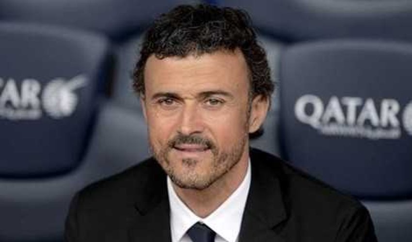 Barcelona Coach Luis Enrique wins 2015 Coach of the Year