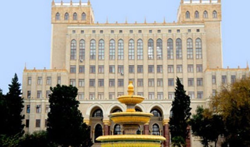 Elmi işçilərin maaşları artırıldı