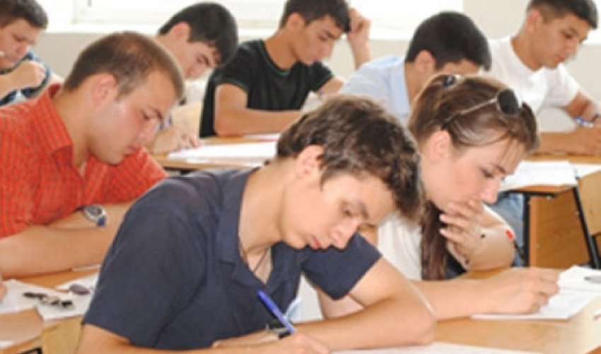 XƏBƏR ANı: İmtahanların birləşdirilməsi kimin xeyrinədir? XƏBƏR ANı: İmtahanların birləşdirilməsi kimin xeyrinədir?