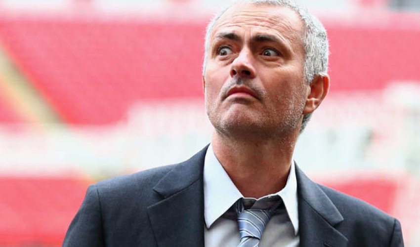 Man United to step up Jose Mourinho chase