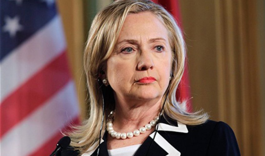 Klintonların pullu çıxışlardan əldə etdiyi milyonlar