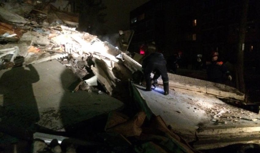 Обрушился подъезд жилого дома