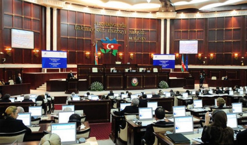 Parlament büdcəyə dəyişikliklərin müzakirəsinə hazırlaşır