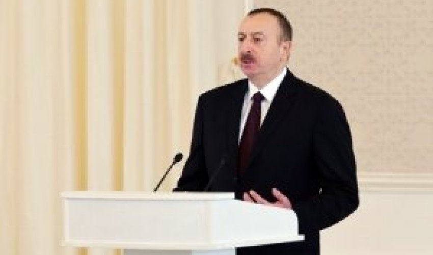 İlham Əliyev: “Təzyiqlər və təhdidlər olsa belə, yolumuzdan dönməyəcəyik”
