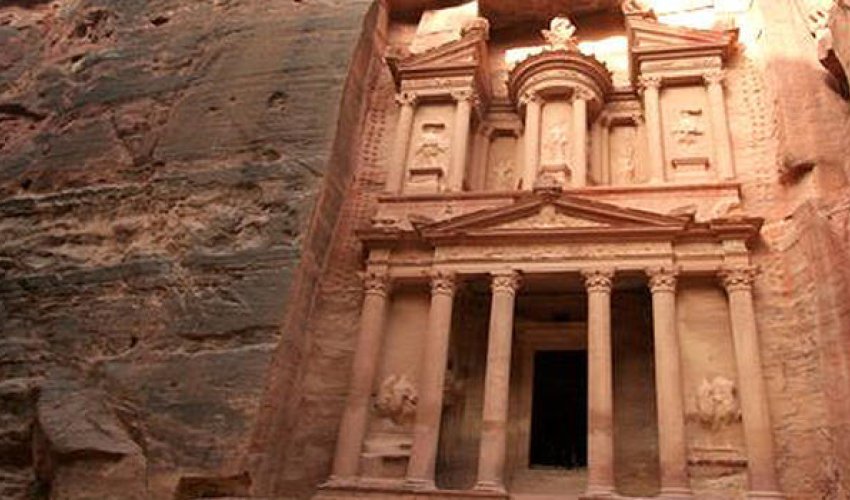 Старинный город закрыт для туристов