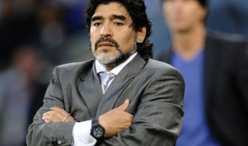 ​Maradona FİFA-nın yeni prezidentini xain adlandırdı