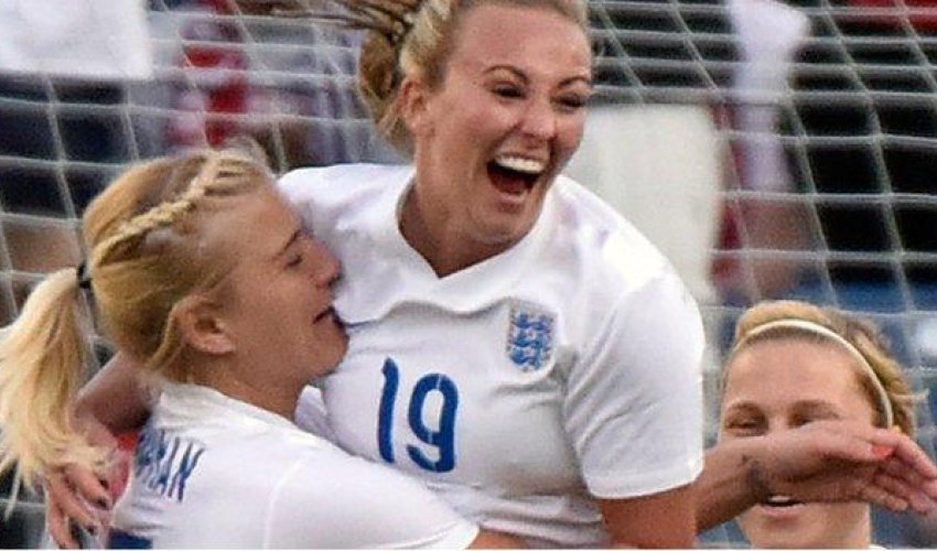 Germany women 2 -1 England women