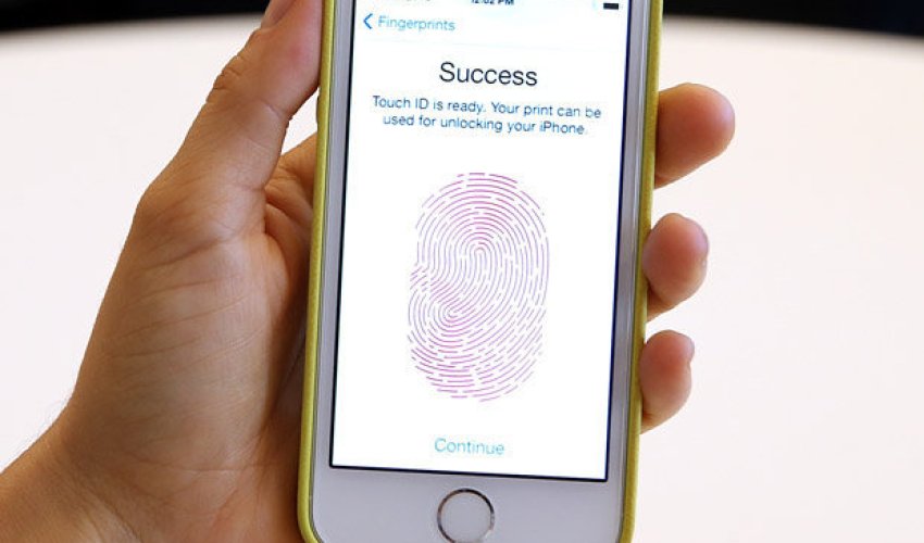 Terrifying 'glitch' that unlocks your iPhone without a password has everyone fooled Terrifying 'glitch' that unlocks your iPhone without a password has everyone fooled