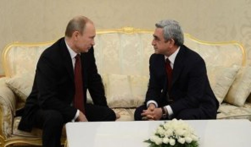 Putin Moskvada Sərkisyanla görüşür