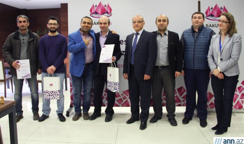 Jurnalistlər arasında şahmat turniri - FOTOLAR Jurnalistlər arasında şahmat turniri - FOTOLAR