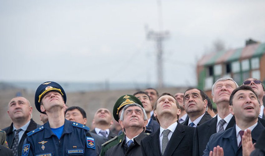 Rusiyanın yeni qırıcılarını Sarkisyana göstərdilər – FOTOLAR