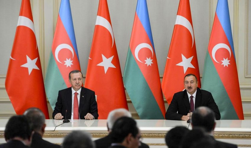 İlham Əliyev: “Terror aktları Türkiyəni haqq yolundan döndərə bilməz”