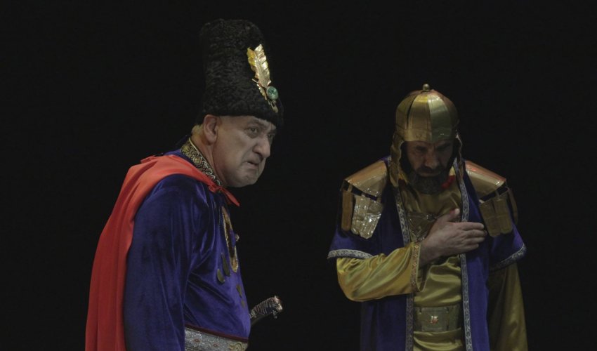 Şəki Teatrında 