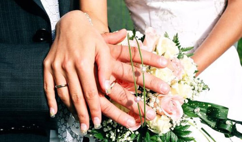 Azərbaycanda əcnəbilərlə ailə quranların sayı artıb