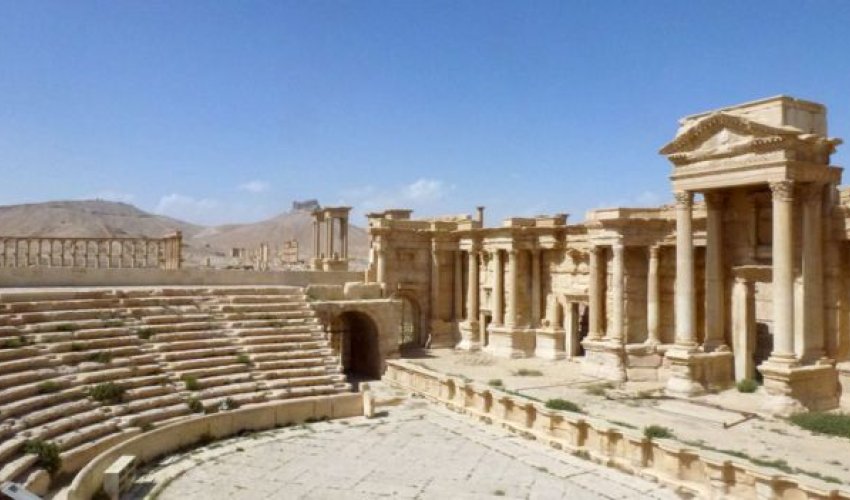 Syria civil war: Palmyra damage in pictures