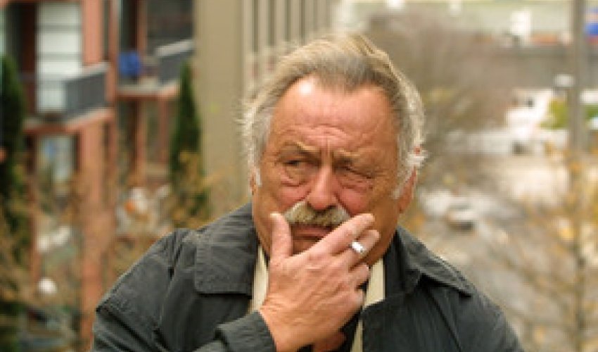 ABŞ-ın tanınmış yazıçıs vəfat etdi