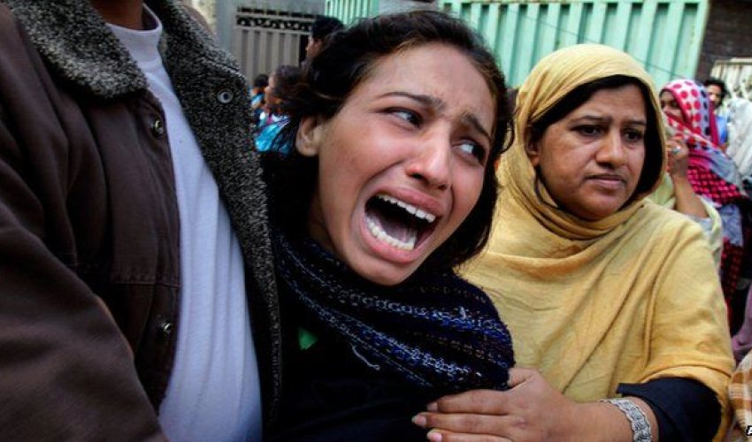 Christians targeted in deadly bomb attack in Lahore Christians targeted in deadly bomb attack in Lahore