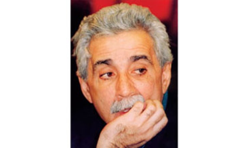 E-kitab - Yusif Səmədoğlu: Soyuq daş E-kitab - Yusif Səmədoğlu: Soyuq daş