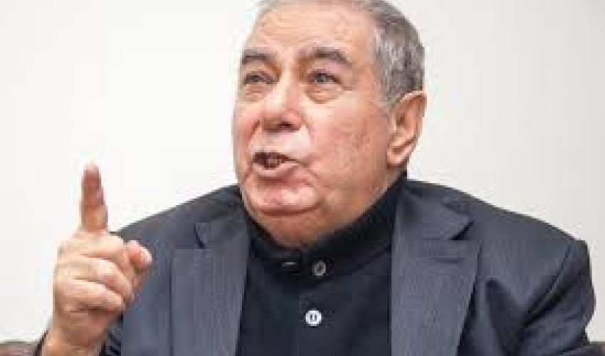 Azerbaijan detains writer Akram Aylisli at airport on way to festival - The Guardian