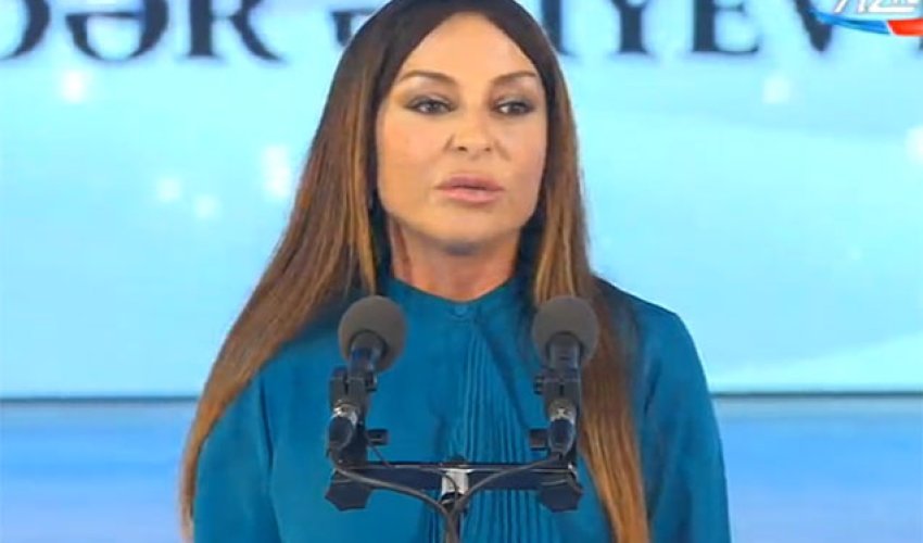 Mehriban Əliyeva ağladı - Şəhid anaları ilə görüşdə