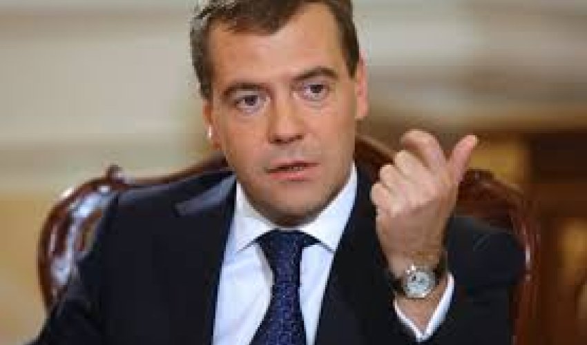  Medvedev to visit Baku to hold talks with Azerbaijan's leadership