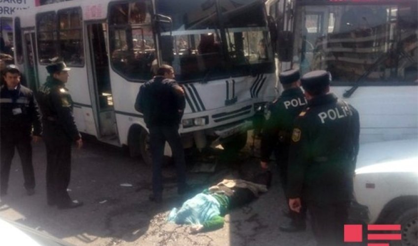 В Баку столкнулись два автобуса: есть погибший 