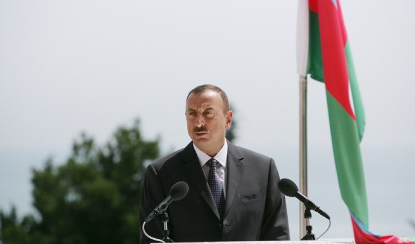 İlham Əliyev: “Sosial məsələlər uğurla həll olunur”