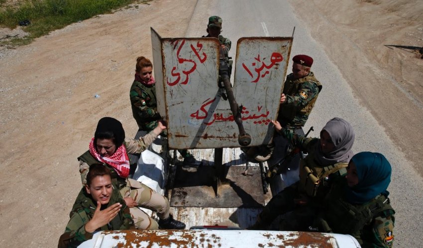 Yazidi women fight IS