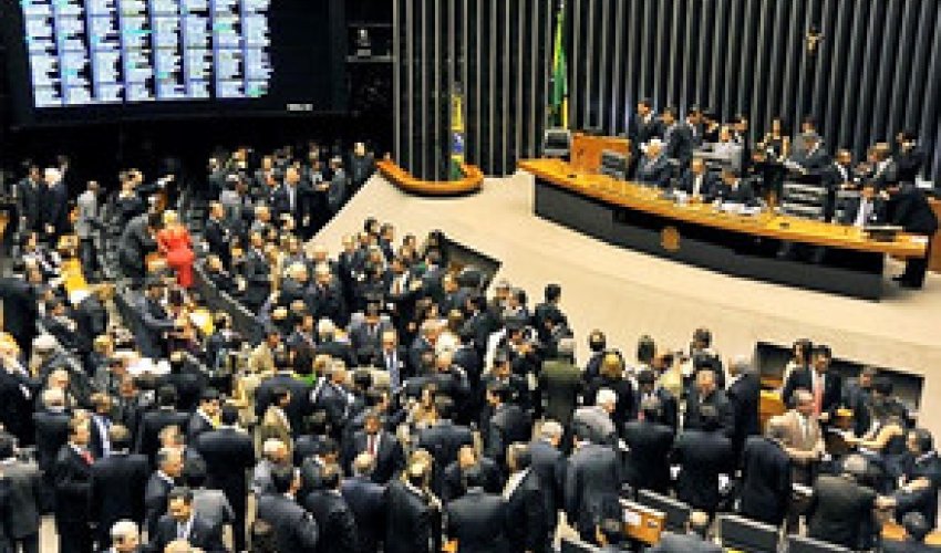 Senatorlar Braziliya prezidentinə etimadsızlıq göstərdi