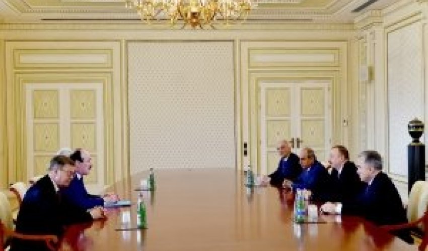 İlham Əliyev Ramazan Abdulatipovu qəbul etdi