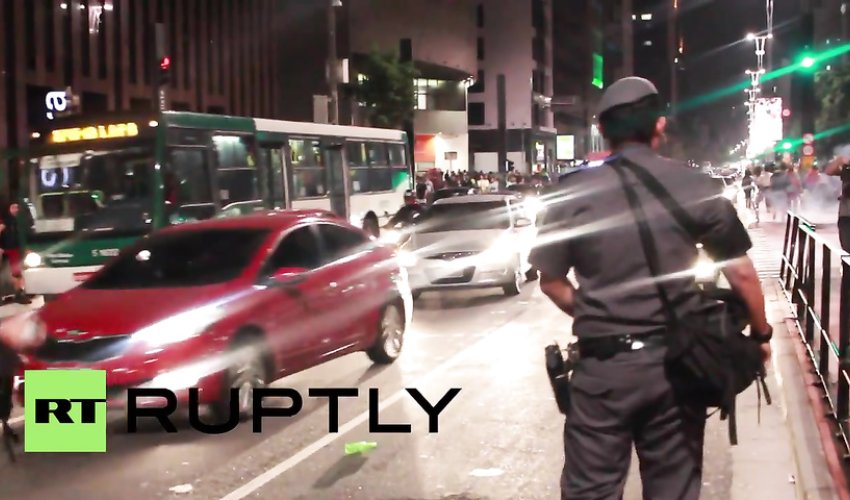 Столкновения из-за президента - ВИДЕО