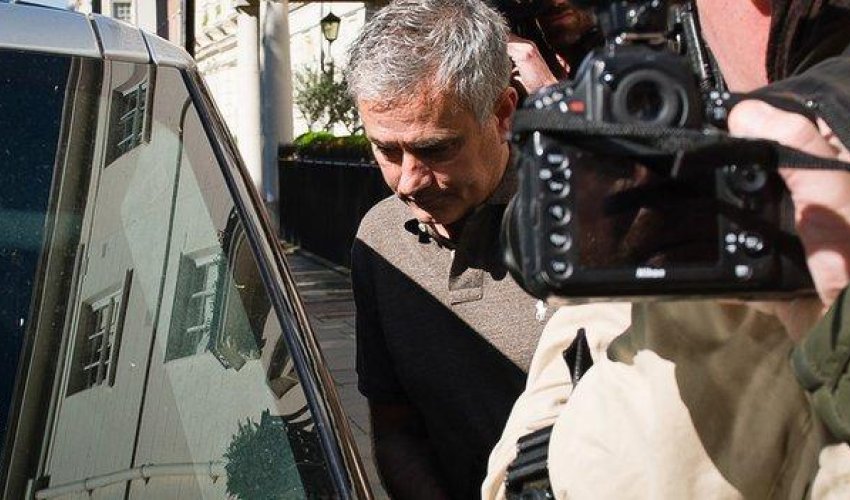 Jose Mourinho: Manchester United manager talks continue into second day