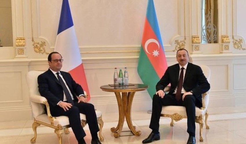 Olland İlham Əliyevi təbrik etdi